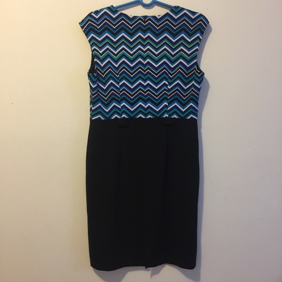 Blue patterned petite dress - Picture 2 of 3